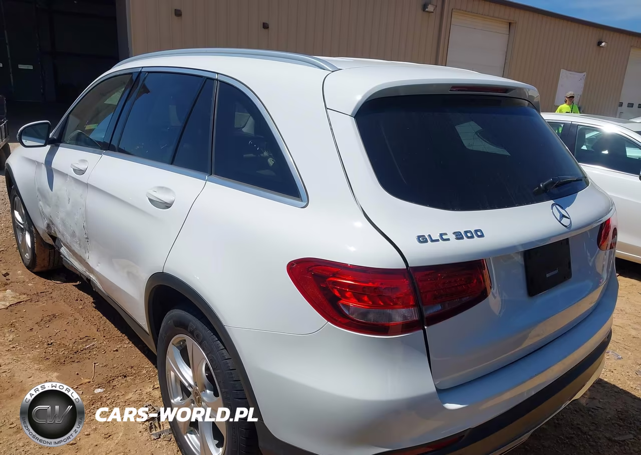2018 Mercedes-Benz Glc 300 VIN:WDC0G4JB6JV049477 - 3