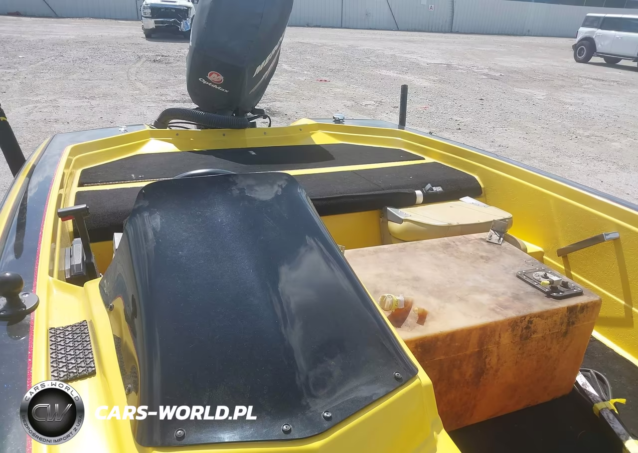 1996 Bullet Bass Boat VIN:BBQ20X17I596 - 8