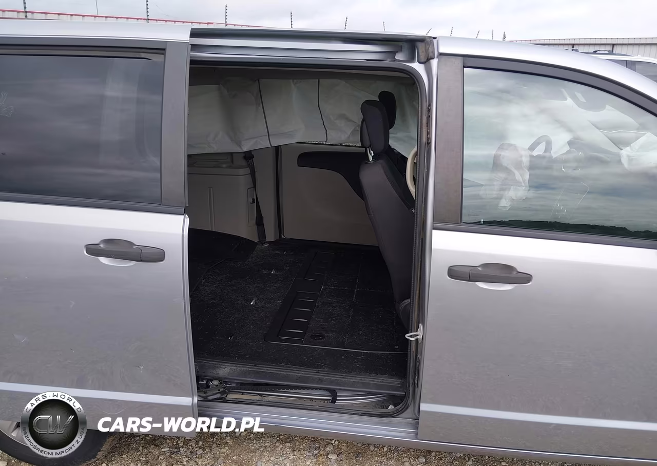 2019 Dodge Grand Caravan Se VIN:2C4RDGBG7KR729717 - 8