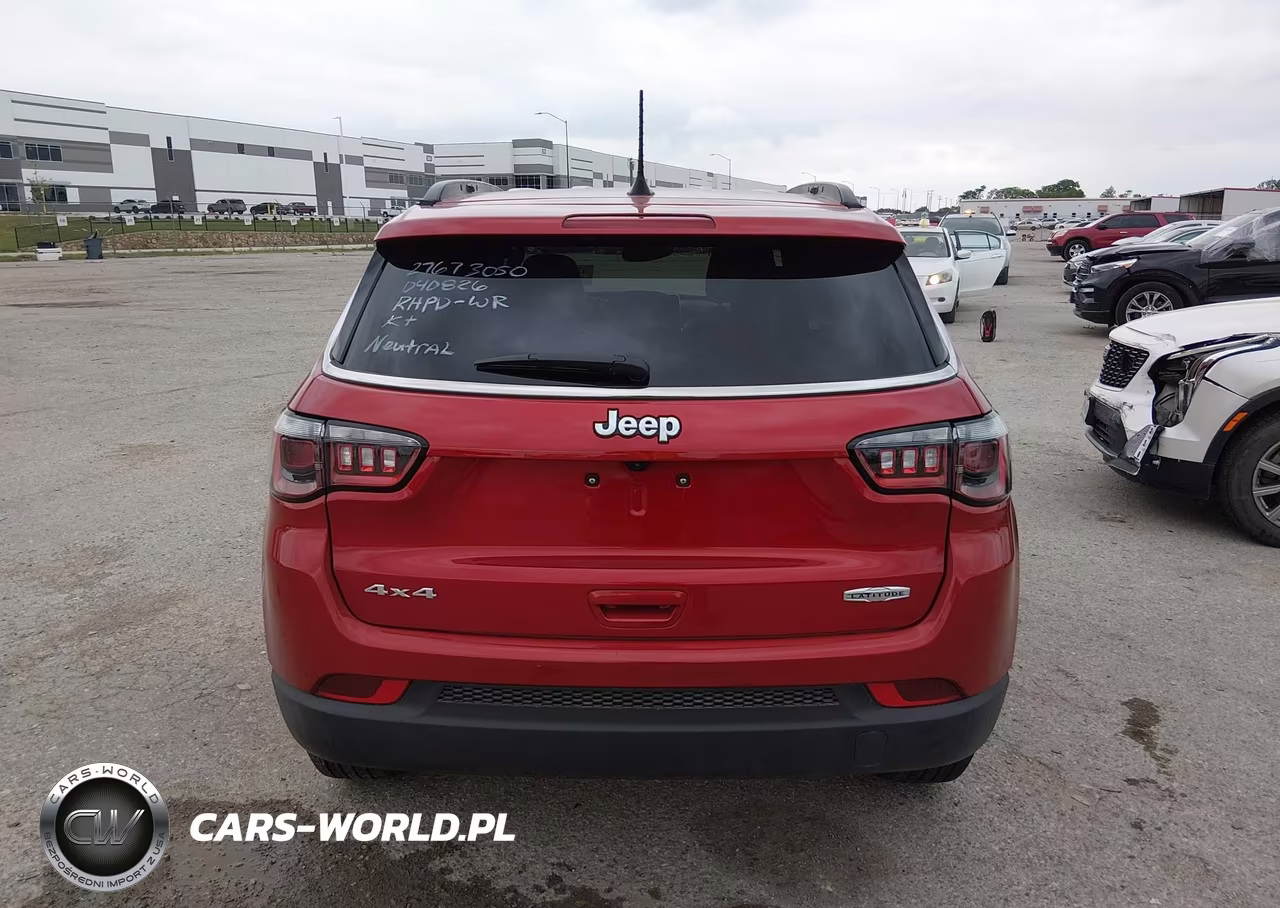 2025 Jeep Compass Latitude 4X4 VIN:3C4NJDBN8ST610236 - 16