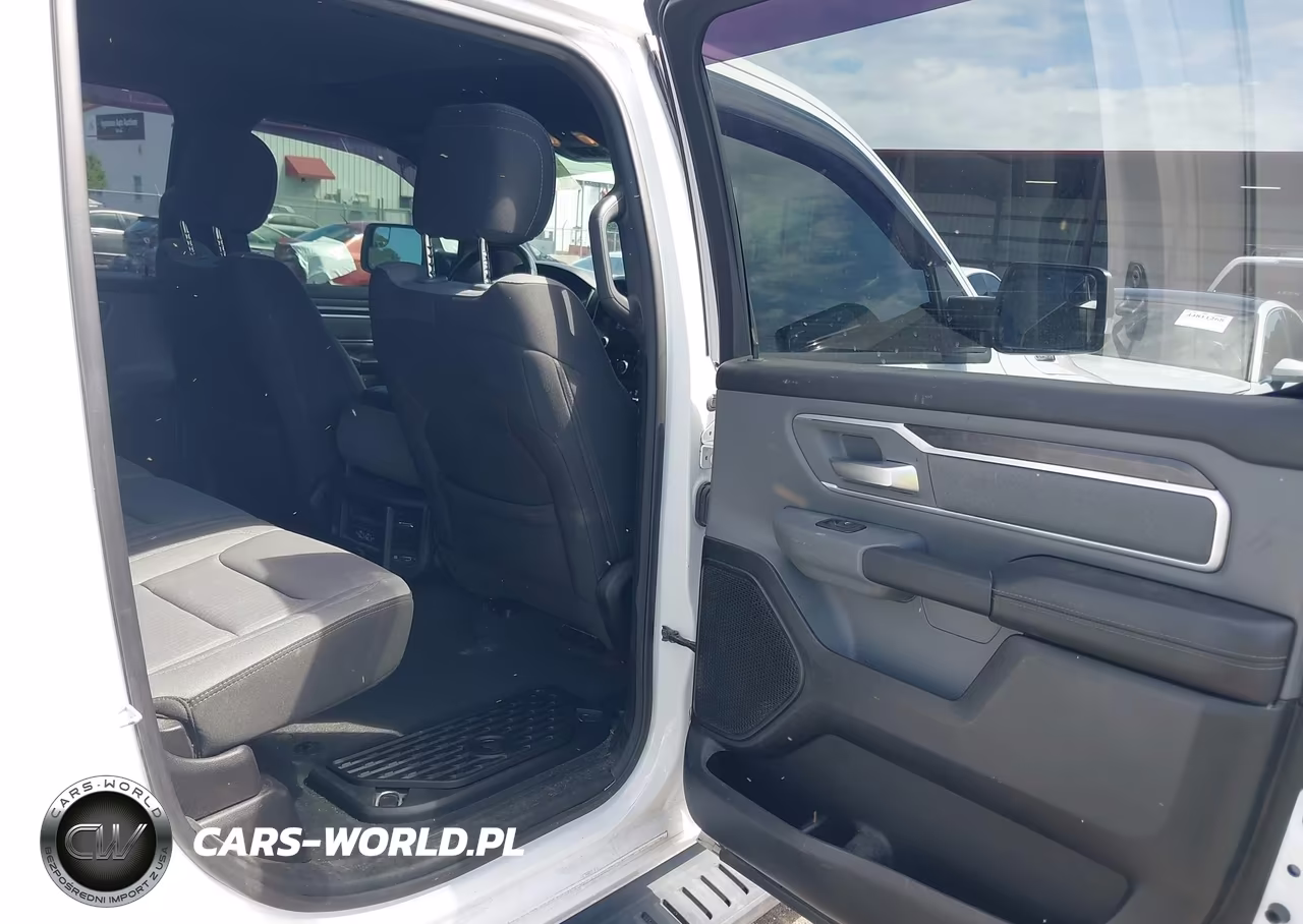 2021 Ram 1500 Big Horn 4X4 5'7 Box VIN:1C6SRFFM3MN572790 - 8