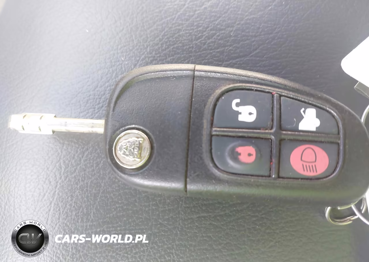 2006 Jaguar S-Type 4.2L V8 VIN:SAJWA01B56HN52743 - 11