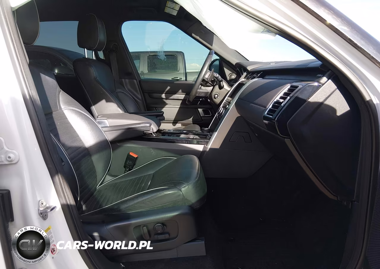 2017 Land Rover Discovery Hse VIN:SALRRBBV1HA045240 - 5