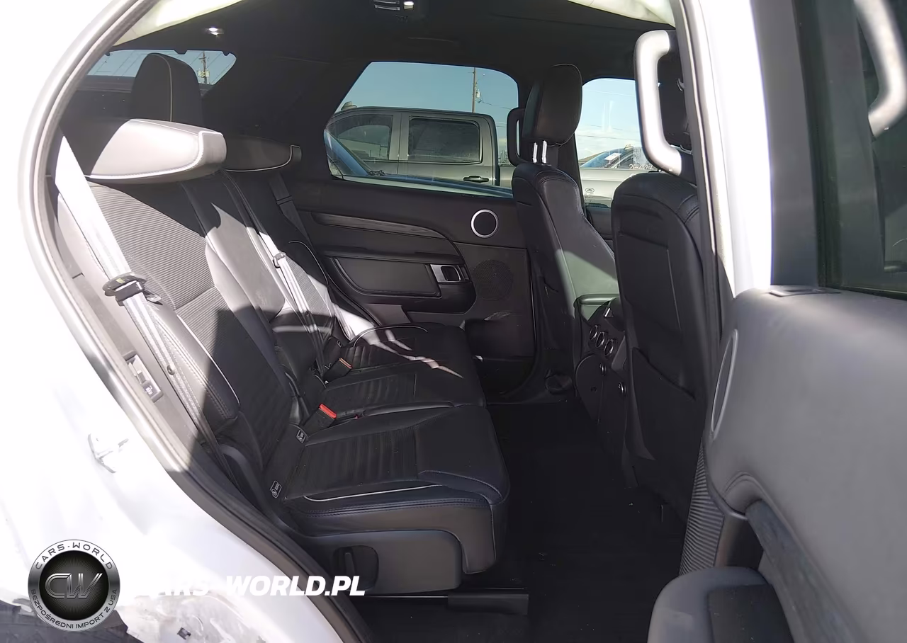 2017 Land Rover Discovery Hse VIN:SALRRBBV1HA045240 - 8