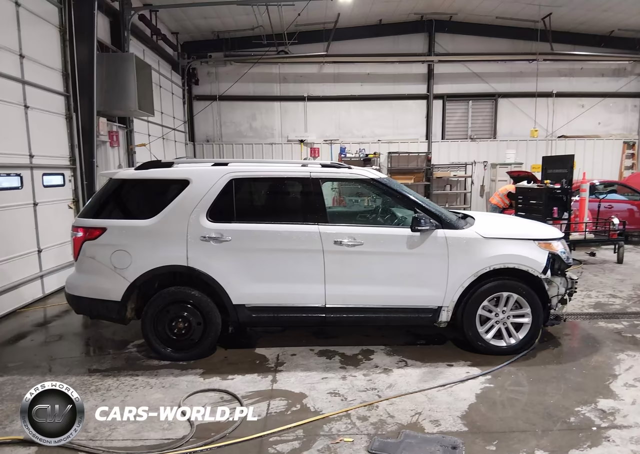 2015 Ford Explorer Xlt VIN:1FM5K8D84FGB84613 - 14