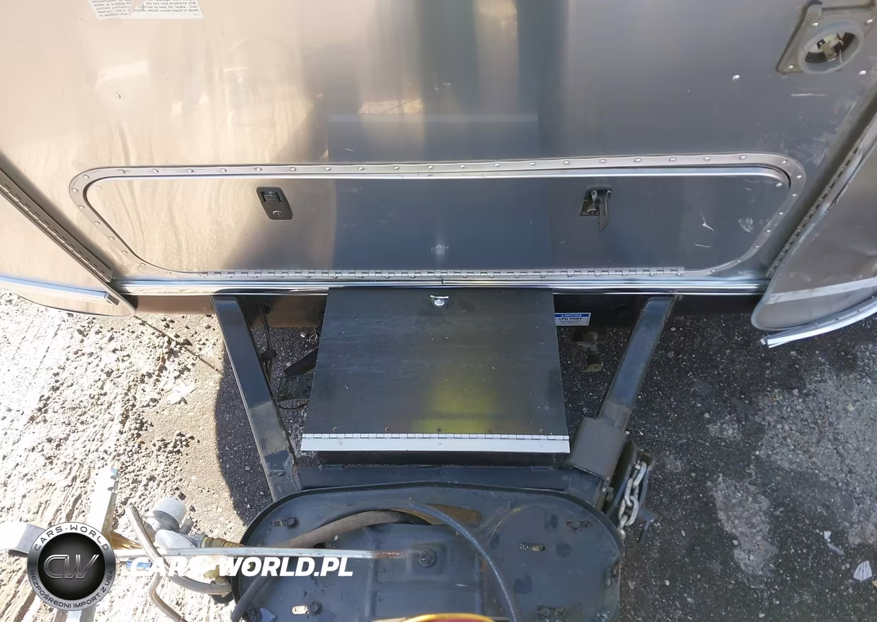 2019 Airstream Rv VIN:1STJ9YJ27KJ548164 - 10