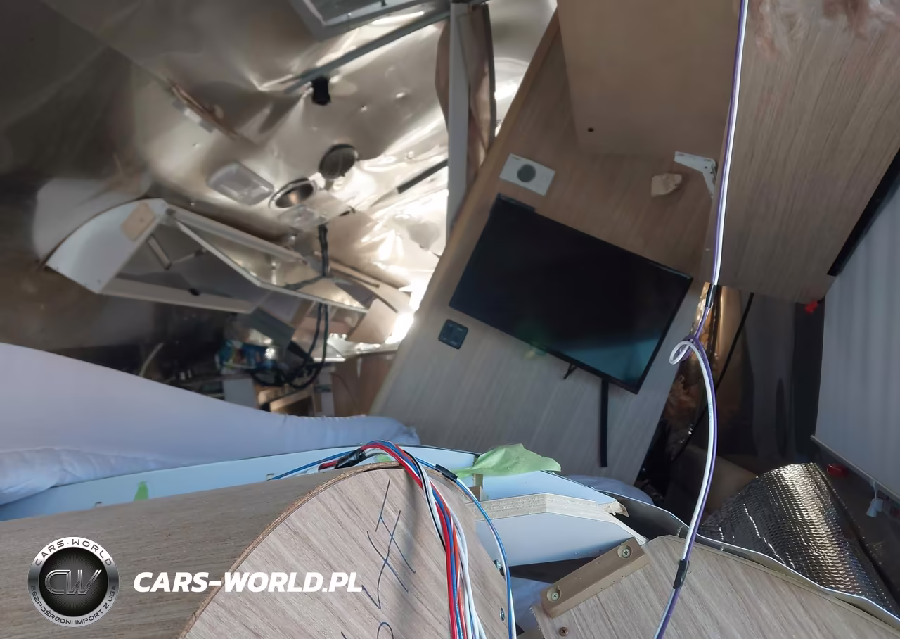 2019 Airstream Rv VIN:1STJ9YJ27KJ548164 - 8