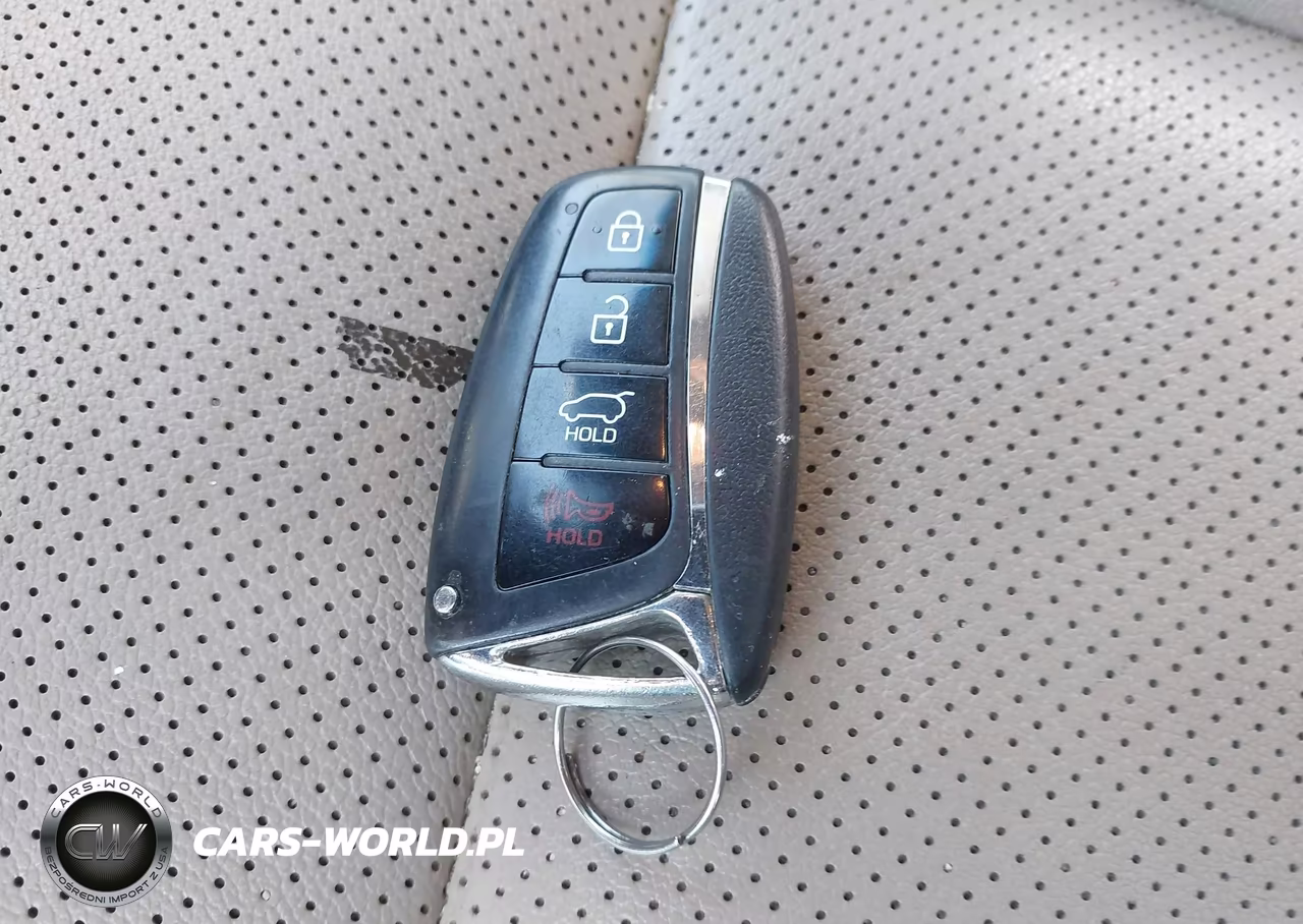 2018 Hyundai Santa Fe Se VIN:KM8SNDHF4JU281624 - 11