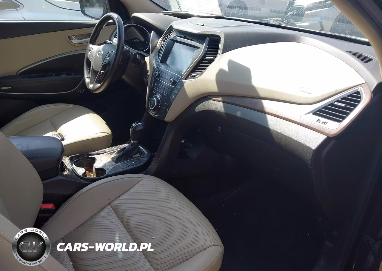 2018 Hyundai Santa Fe Se VIN:KM8SNDHF4JU281624 - 5