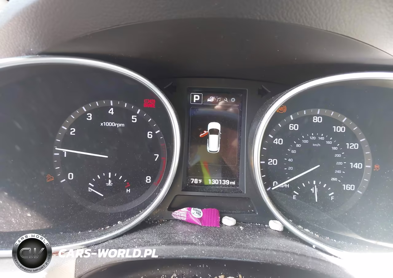 2018 Hyundai Santa Fe Se VIN:KM8SNDHF4JU281624 - 7