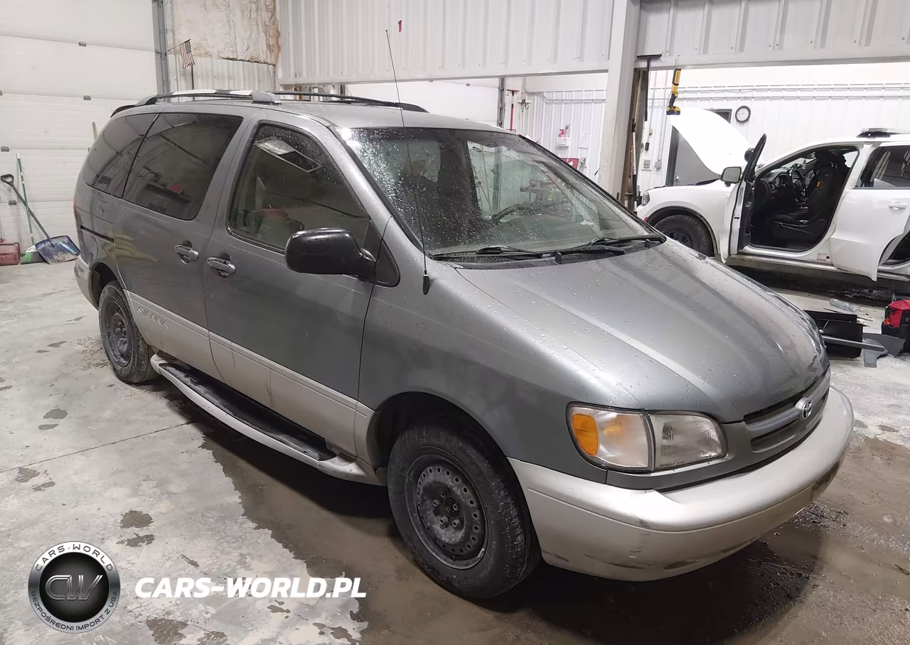 1999 Toyota Sienna Xle