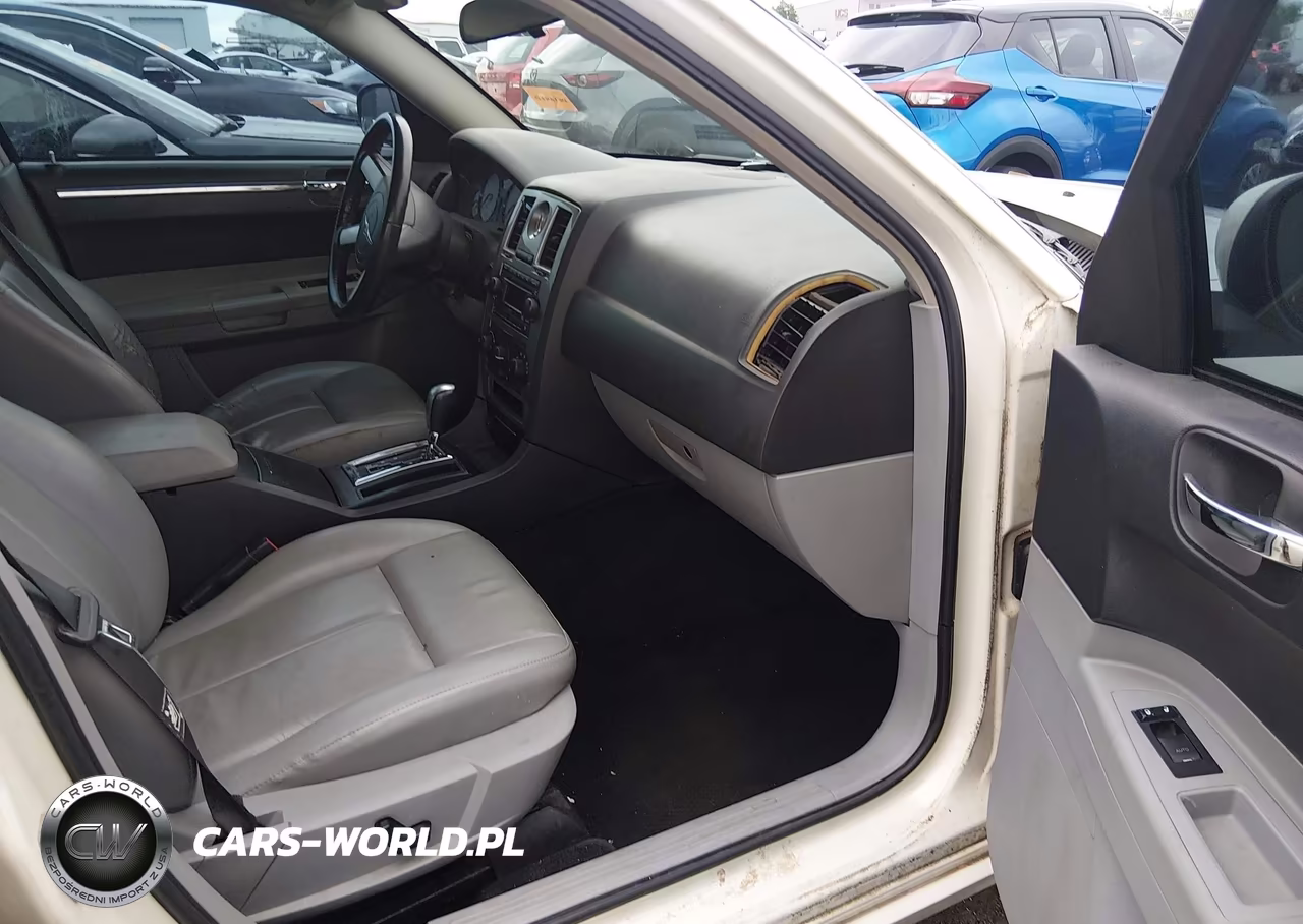 2007 Chrysler 300 Touring VIN:2C3KA53G47H799416 - 5
