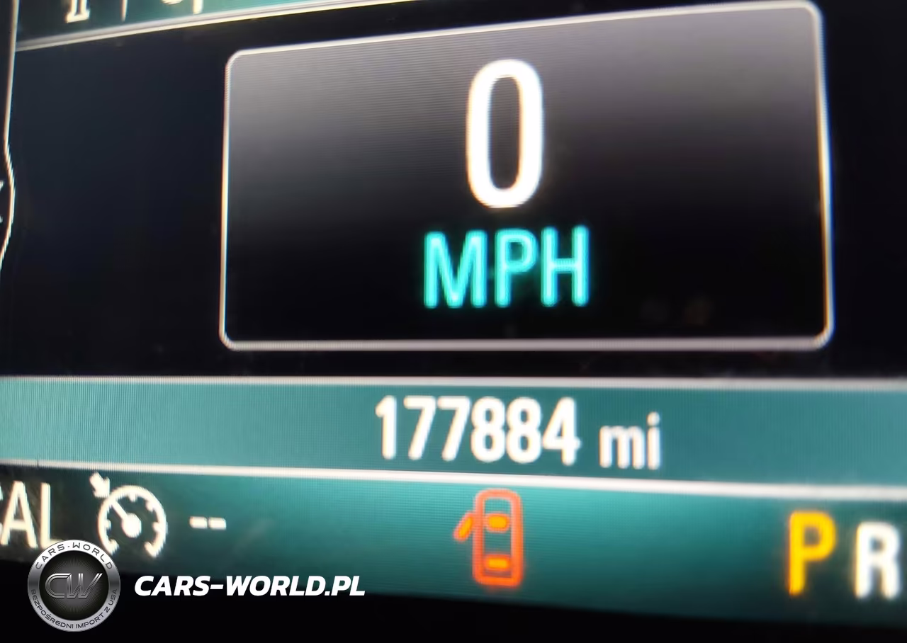 2018 Buick Regal Sportback Essence VIN:W04GP6SX0J1135850 - 15