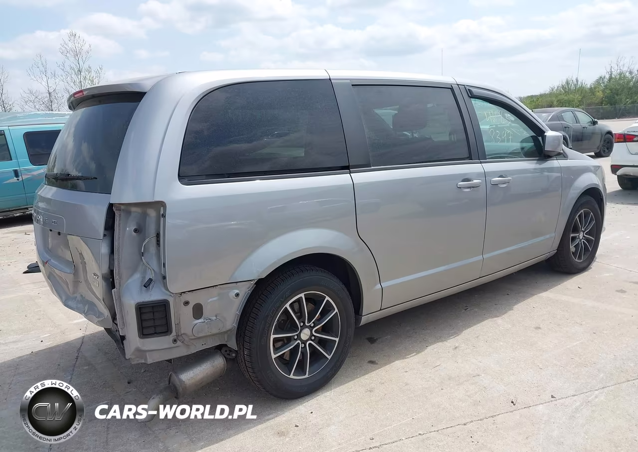 2019 Dodge Grand Caravan Gt VIN:2C4RDGEG8KR578799 - 4