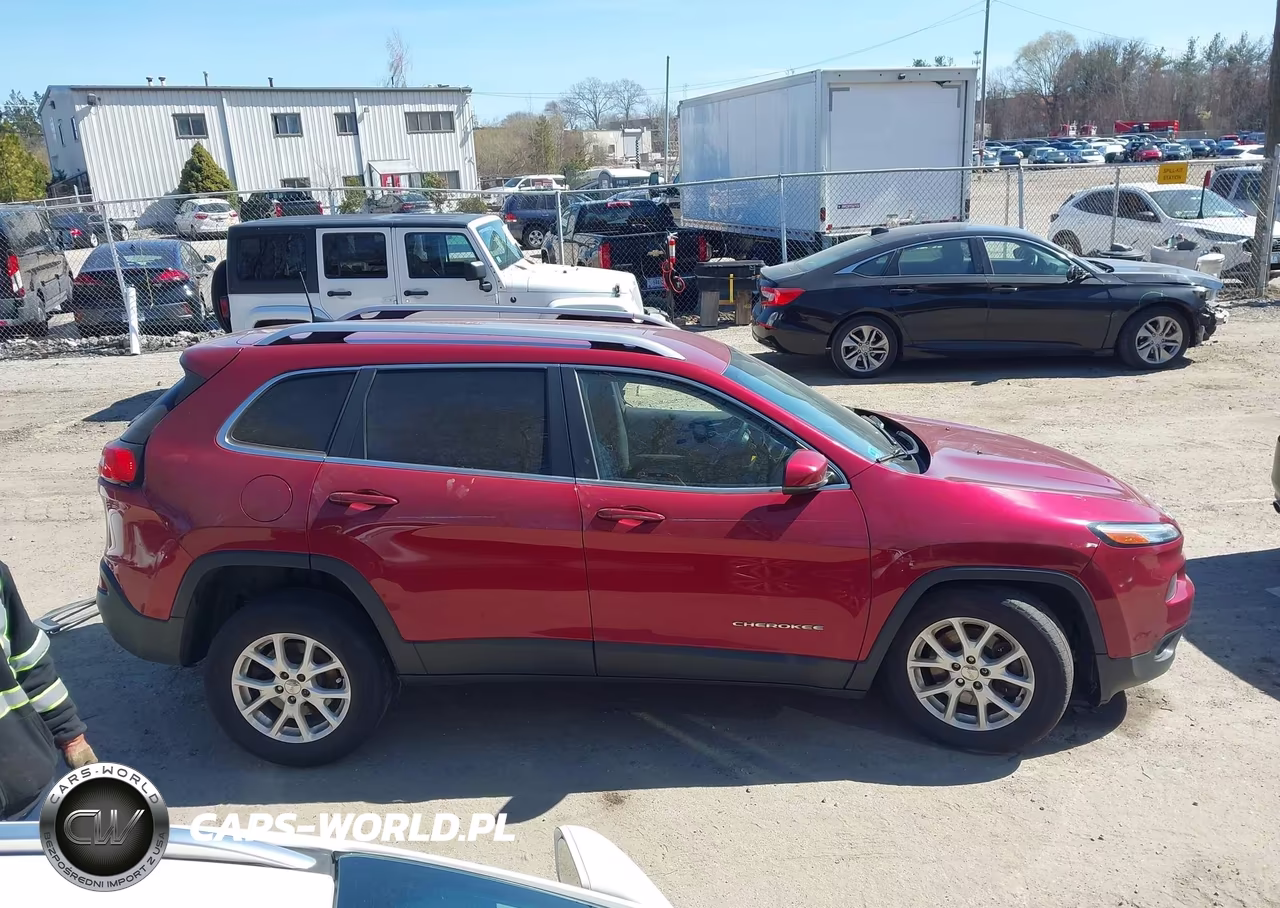 2016 Jeep Cherokee Latitude VIN:1C4PJMCS6GW215731 - 14