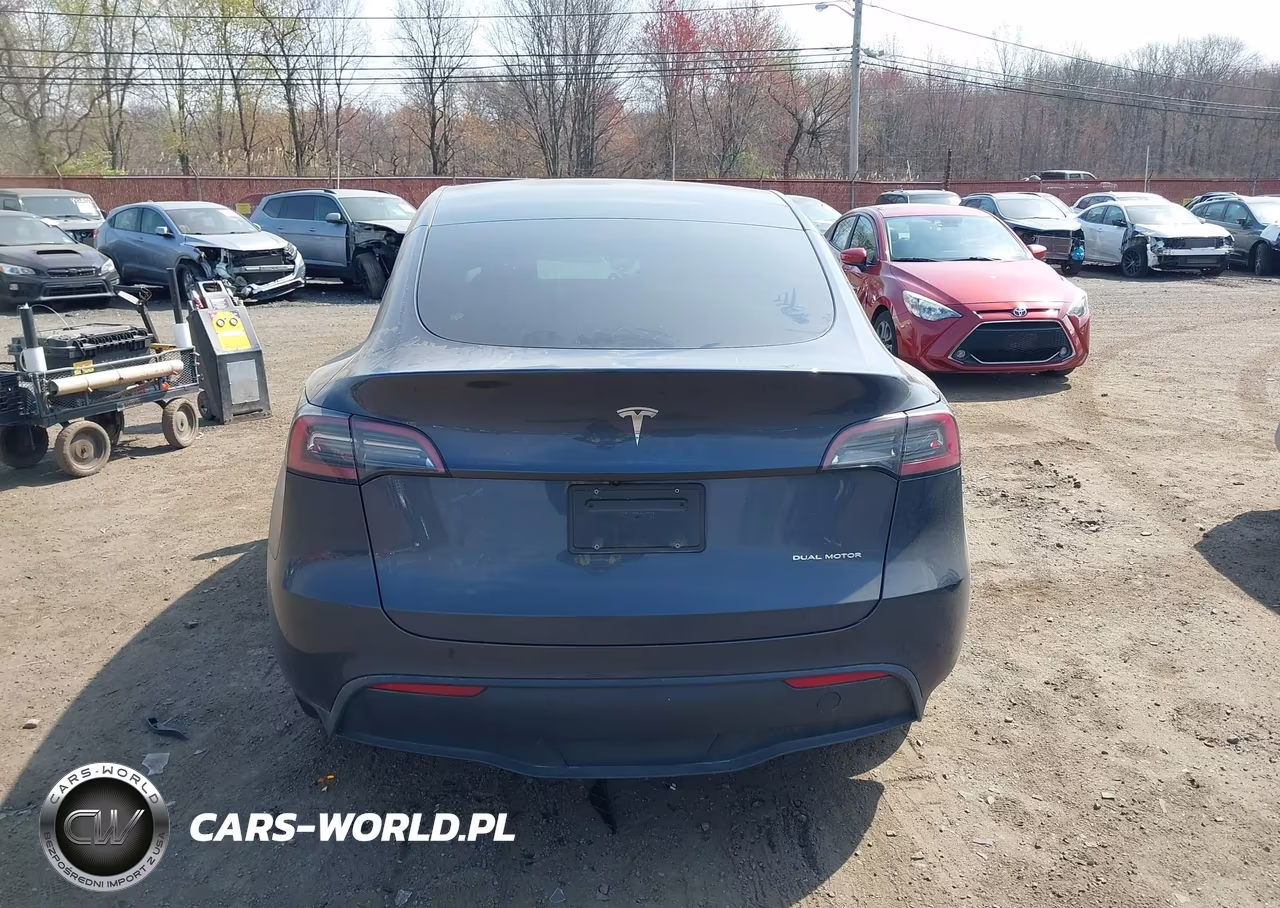 2024 Tesla Model Y Long Range Dual Motor All-Wheel Drive VIN:7SAYGDEE9RA329353 - 16