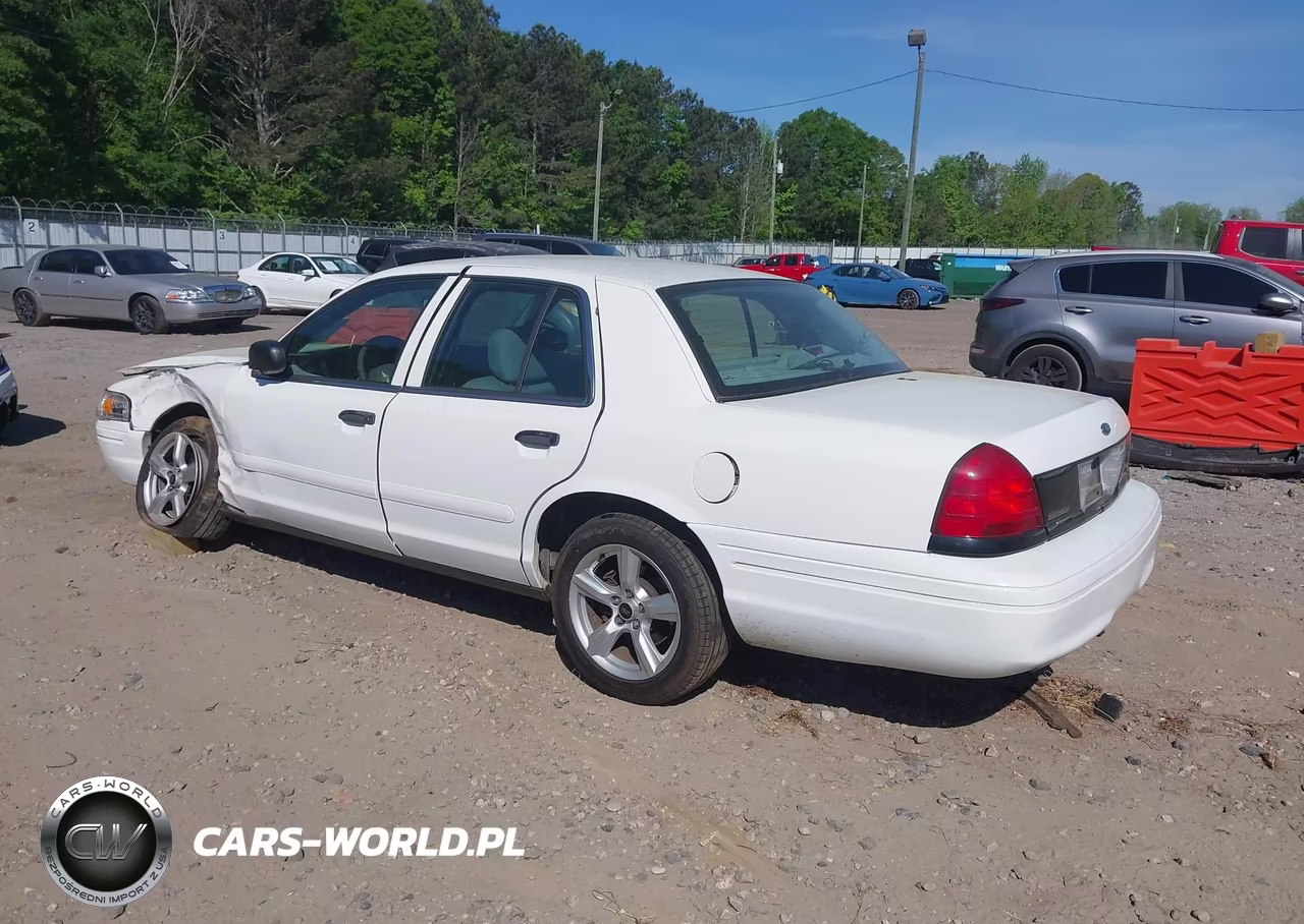 2003 Ford Crown Victoria Police VIN:2FAHP71W03X153239 - 3