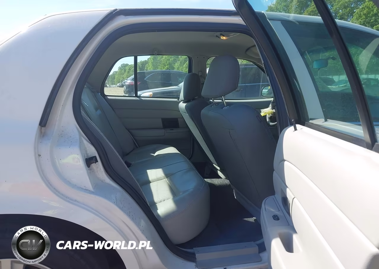 2003 Ford Crown Victoria Police VIN:2FAHP71W03X153239 - 8