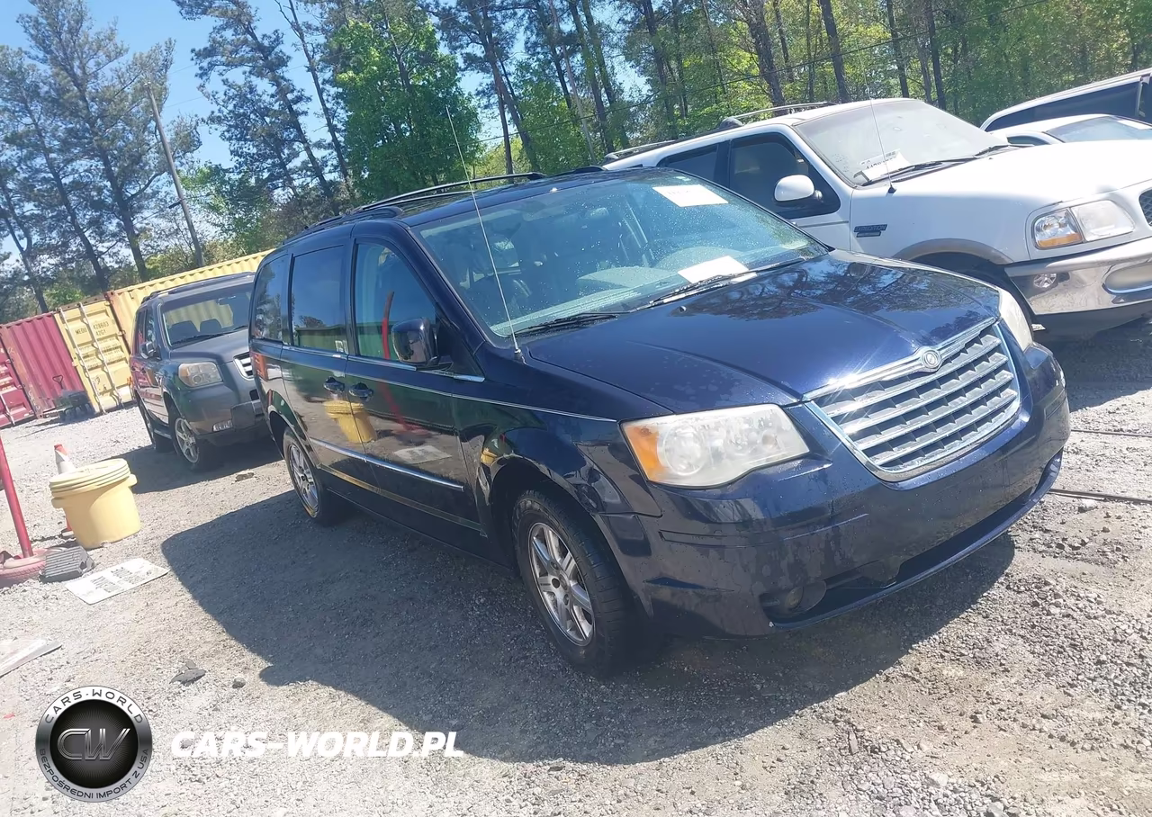 2010 Chrysler Town & Country Touring