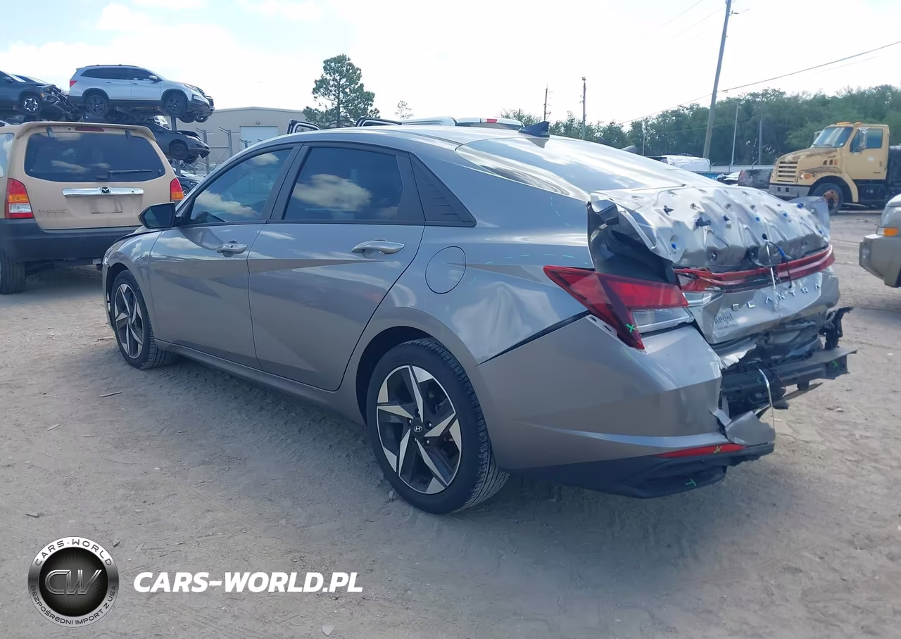 2023 Hyundai Elantra Sel VIN:KMHLS4AG2PU568548 - 3