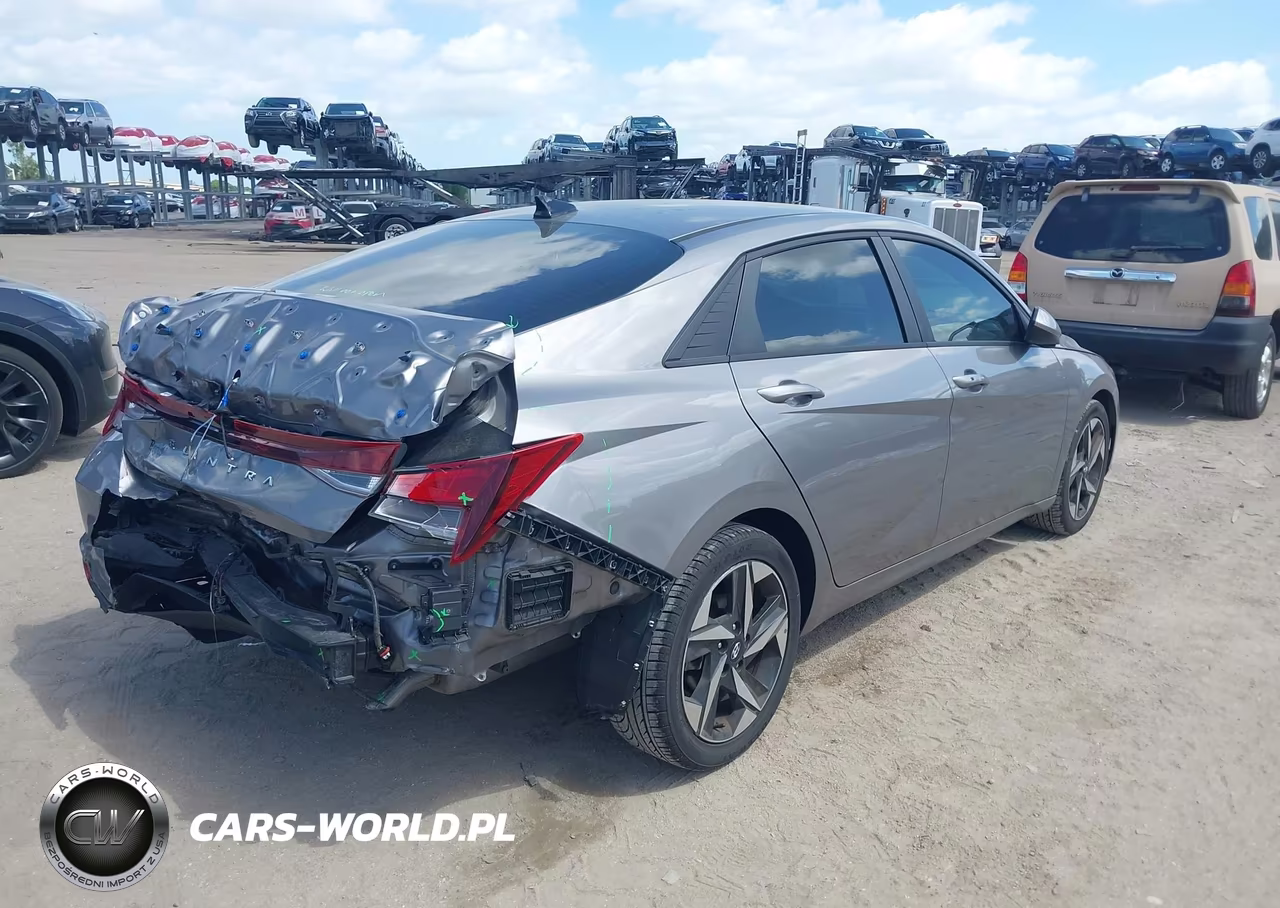 2023 Hyundai Elantra Sel VIN:KMHLS4AG2PU568548 - 4
