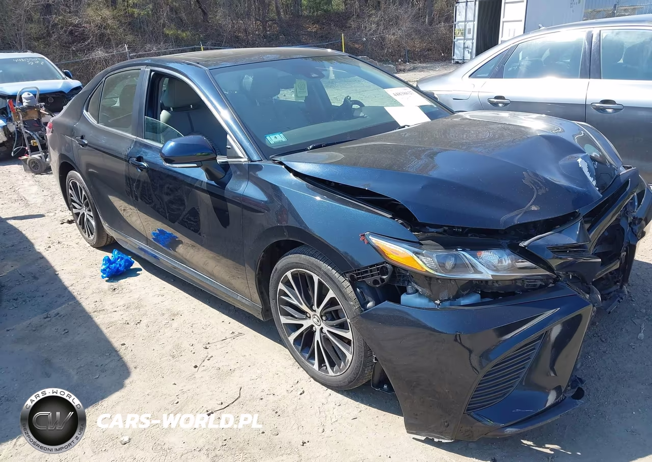 2019 Toyota Camry Se – zdjęcie 1 z 17