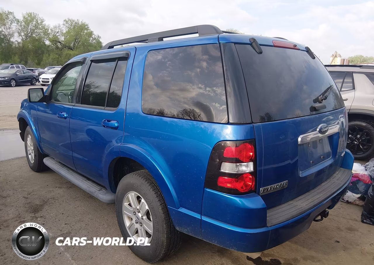 2010 Ford Explorer Xlt VIN:1FMEU7DEXAUA40469 - 3