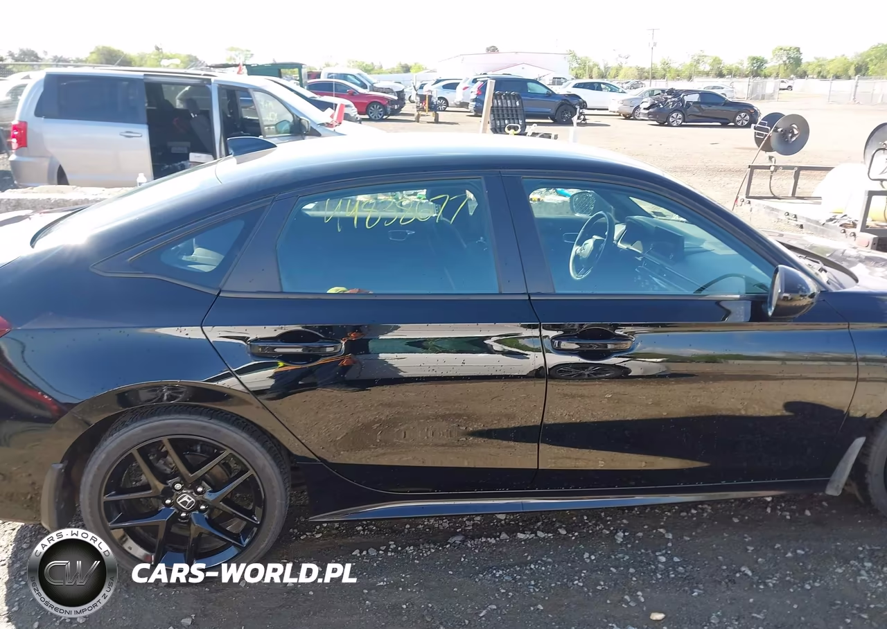 2025 Honda Civic Sport VIN:2HGFE2F56SH568683 - 13