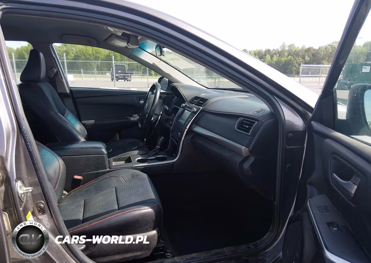 2015 Toyota Camry Se VIN:4T1BF1FK1FU935935 - 5