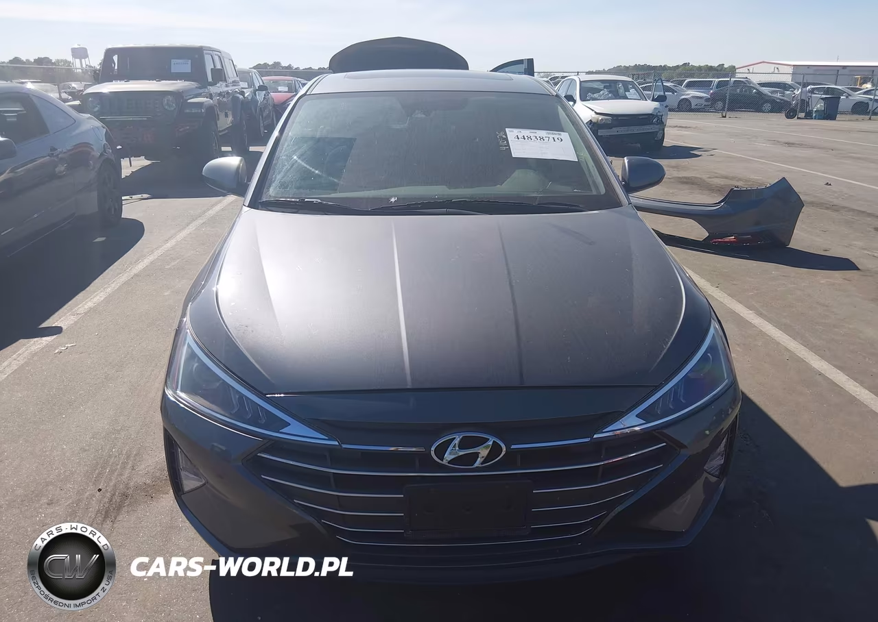 2019 Hyundai Elantra Value Edition VIN:5NPD84LF5KH463873 - 13