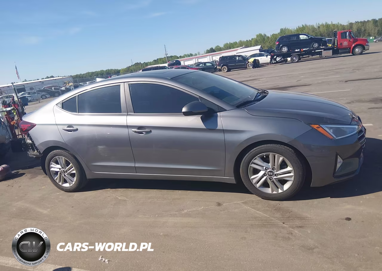2019 Hyundai Elantra Value Edition VIN:5NPD84LF5KH463873 - 14