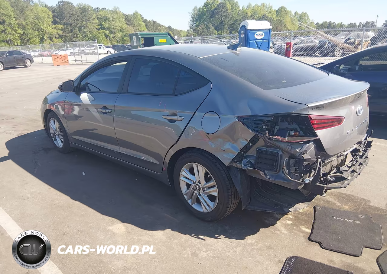 2019 Hyundai Elantra Value Edition VIN:5NPD84LF5KH463873 - 3