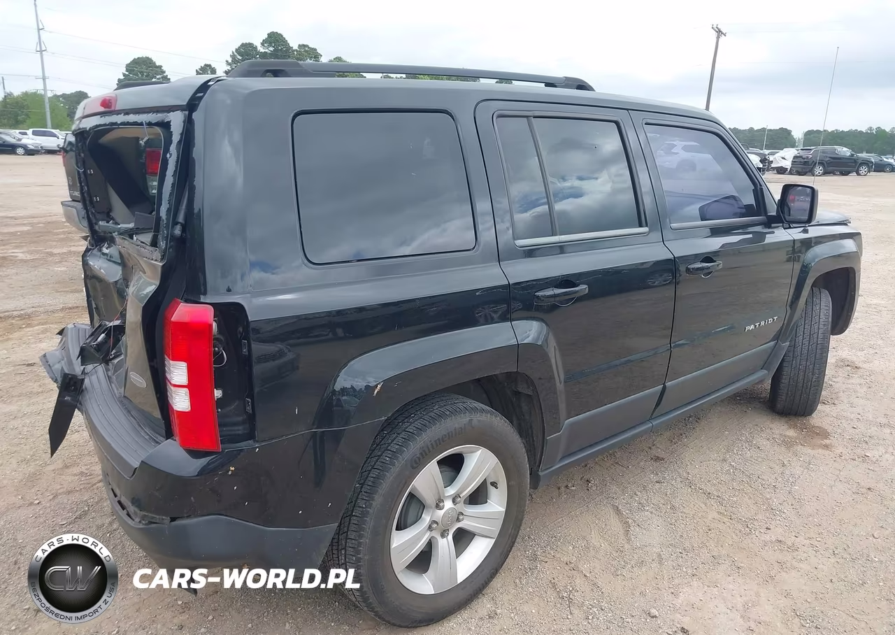 2014 Jeep Patriot Latitude VIN:1C4NJPFA7ED508476 - 4