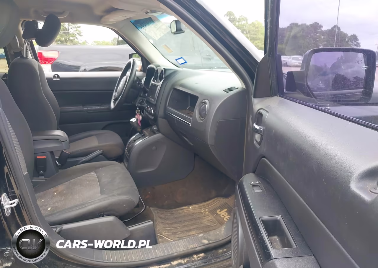 2014 Jeep Patriot Latitude VIN:1C4NJPFA7ED508476 - 5