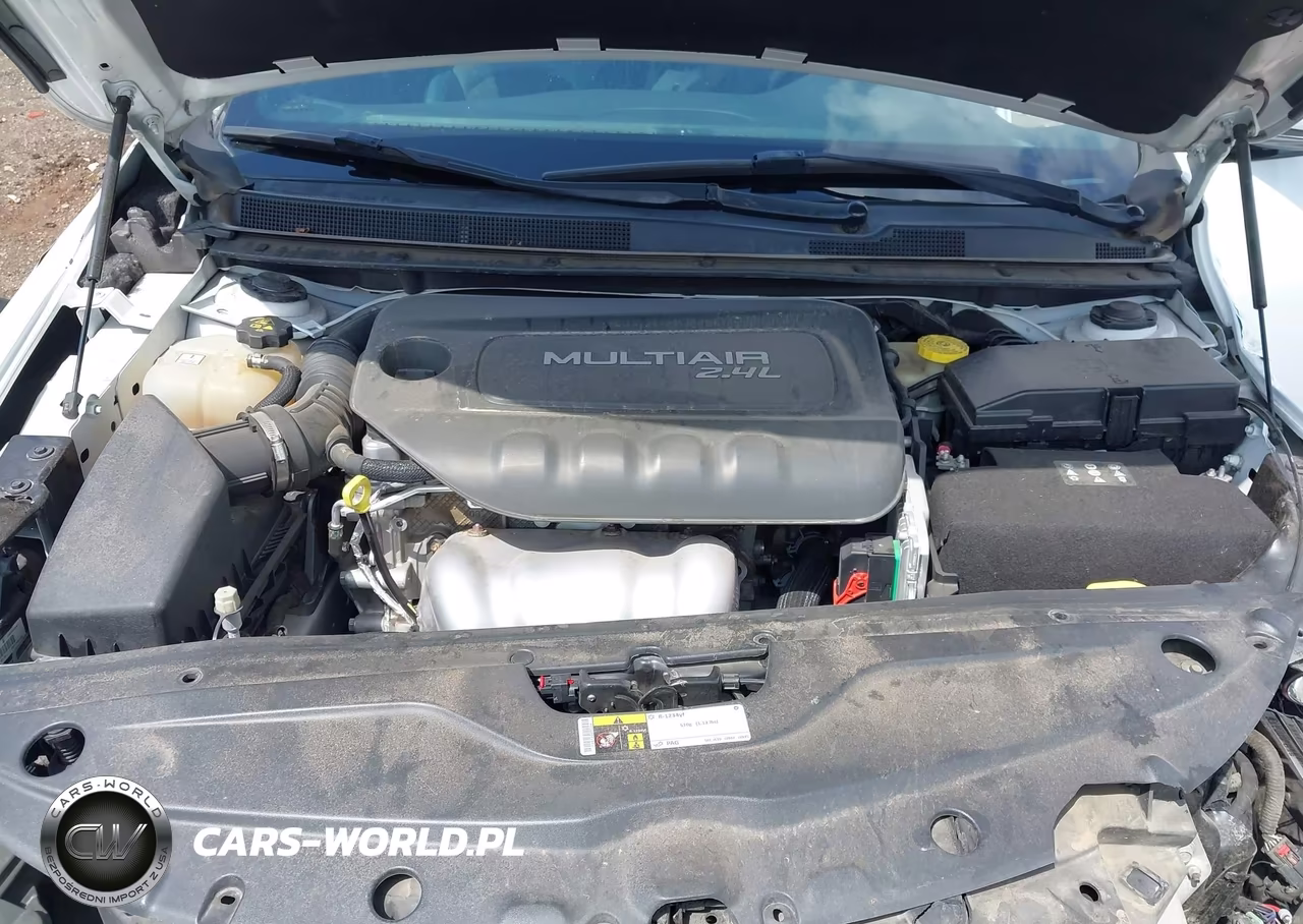 2015 Chrysler 200 S VIN:1C3CCCBB4FN626641 - 10