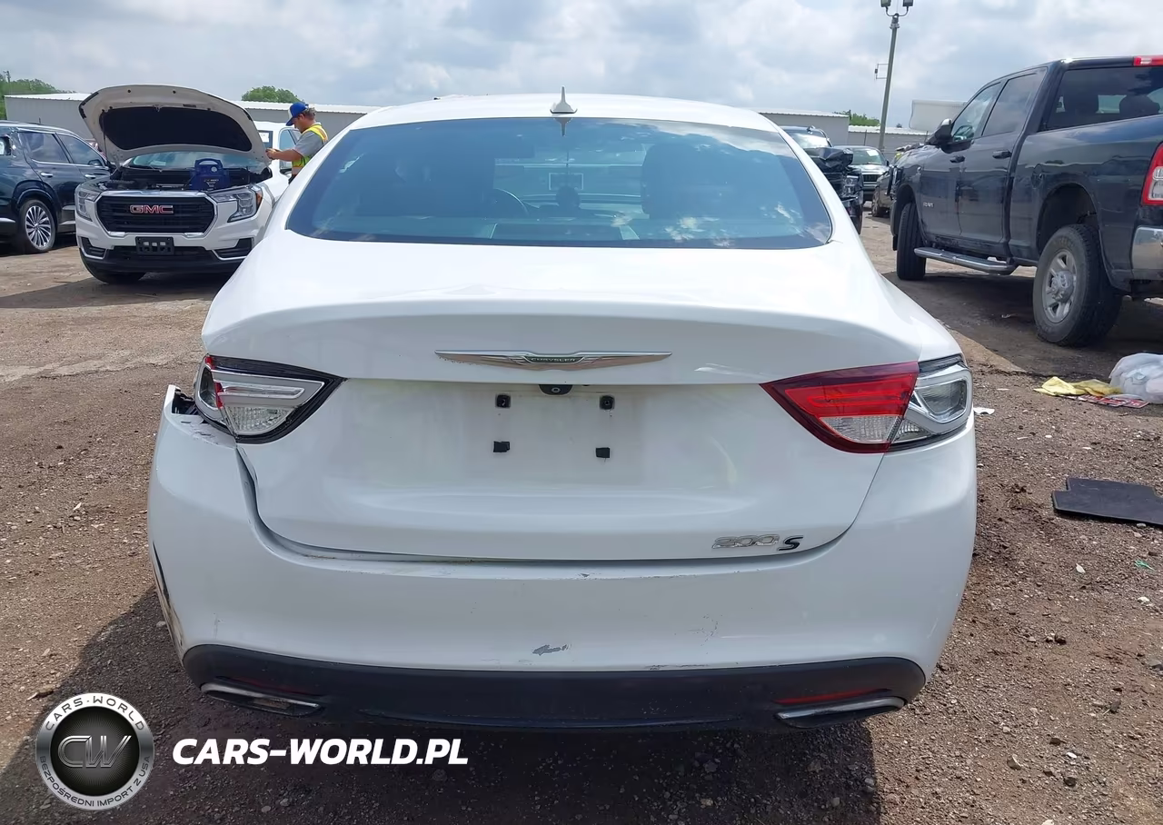 2015 Chrysler 200 S VIN:1C3CCCBB4FN626641 - 17