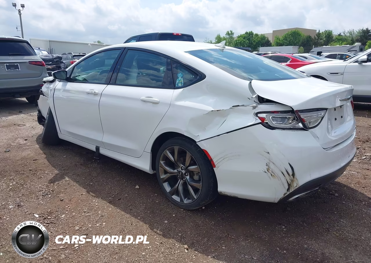 2015 Chrysler 200 S VIN:1C3CCCBB4FN626641 - 3