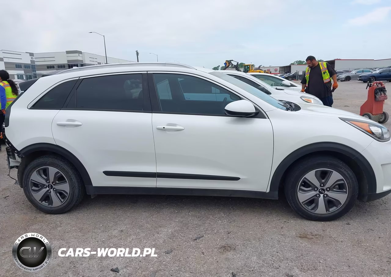 2019 Kia Niro Fe VIN:KNDCB3LC1K5347650 - 13