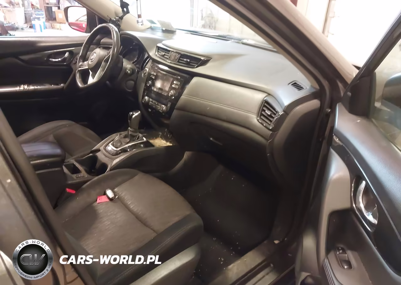 2017 Nissan Rogue Sv VIN:5N1AT2MT3HC821997 - 5