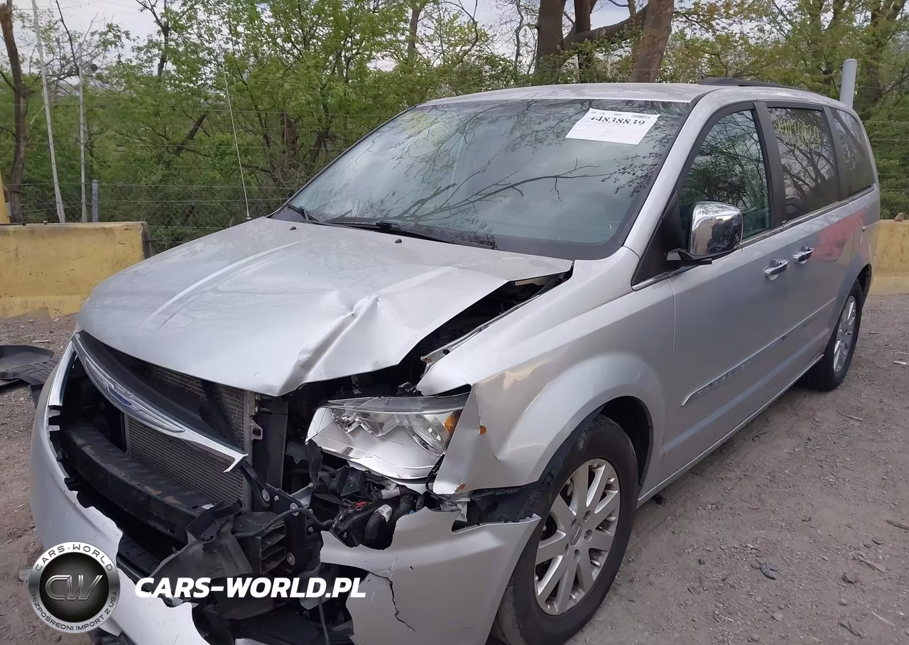 2011 Chrysler Town & Country Touring-L VIN:2A4RR8DG9BR667218 - 6