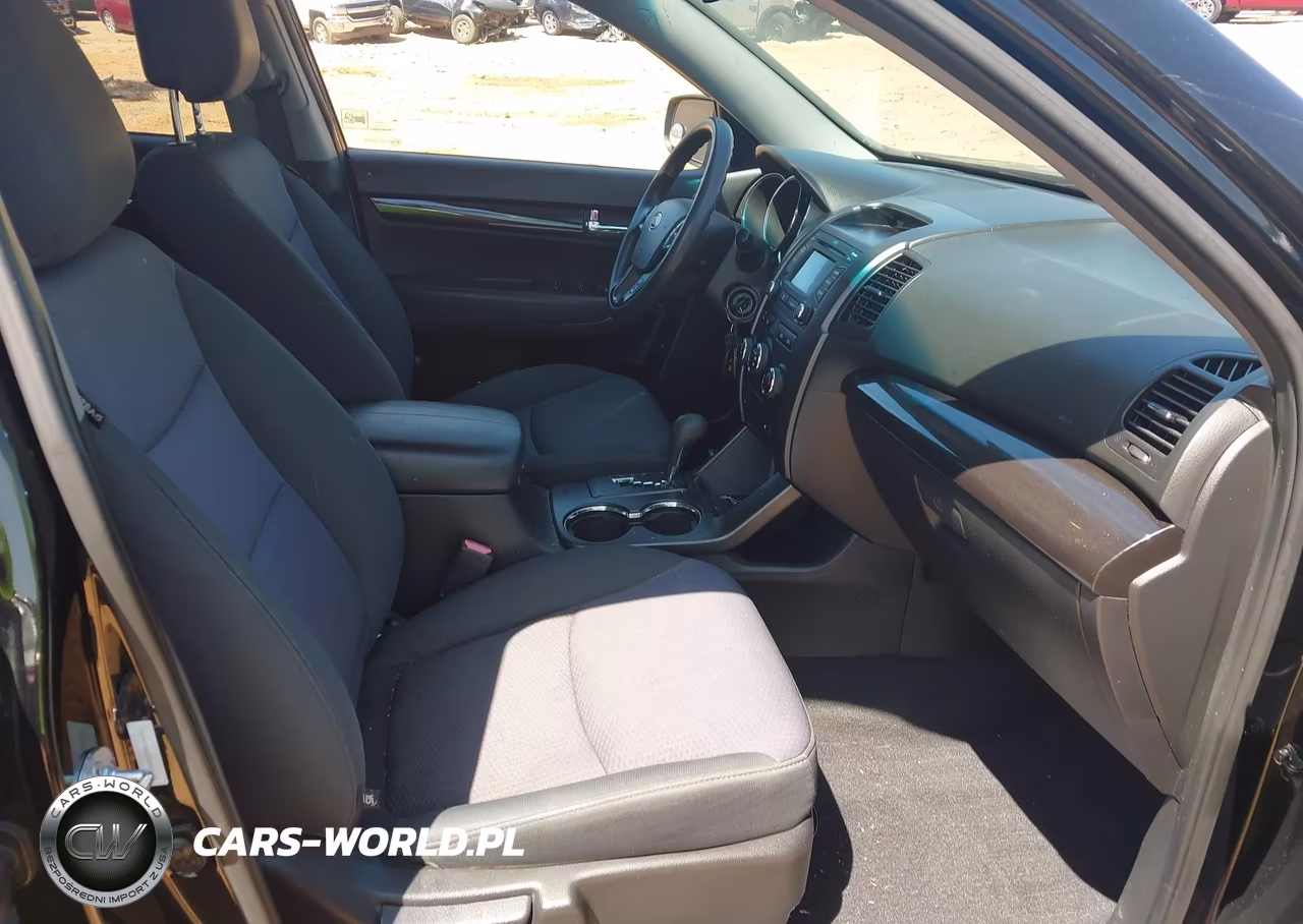 2013 Kia Sorento Lx VIN:5XYKT4A63DG345873 - 5