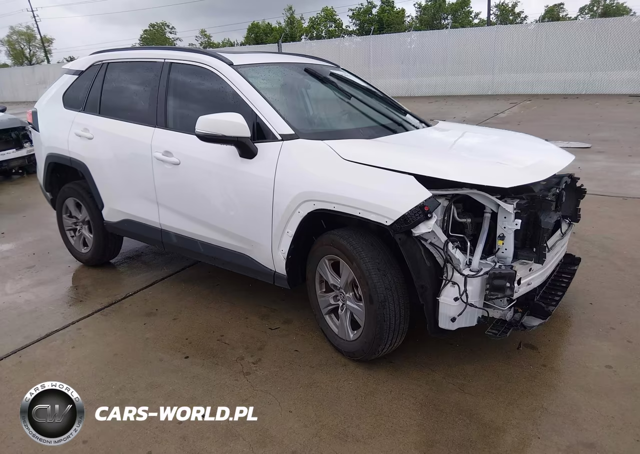2025 Toyota Rav4 Xle – zdjęcie 1 z 16