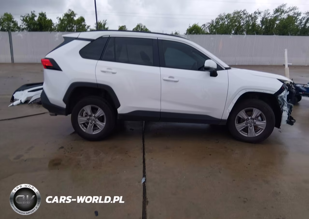2025 Toyota Rav4 Xle VIN:2T3W1RFV0SW384195 - 13