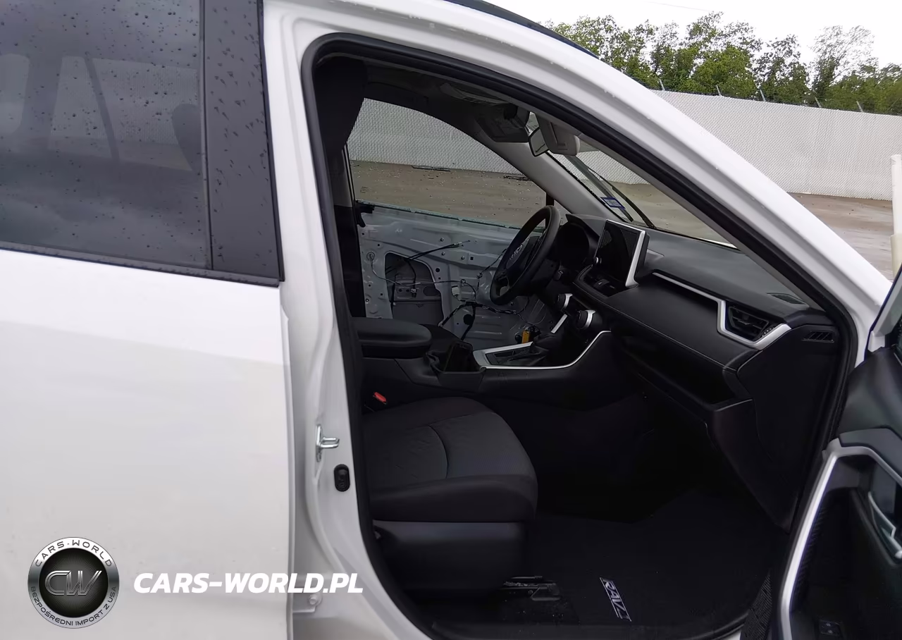 2025 Toyota Rav4 Xle VIN:2T3W1RFV0SW384195 - 5