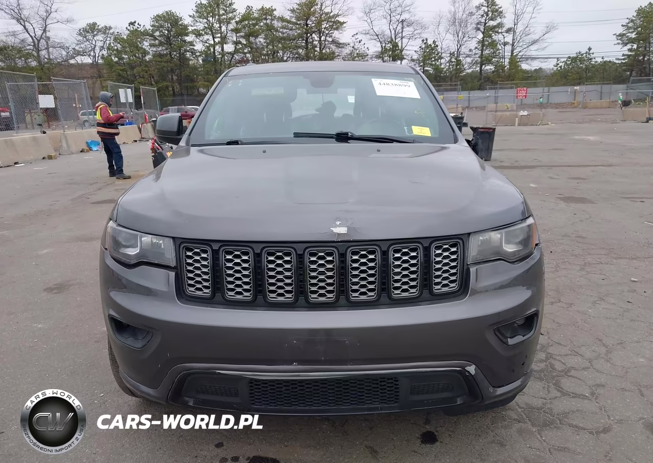 2017 Jeep Grand Cherokee Altitude 4X4 VIN:1C4RJFAG1HC910642 - 12