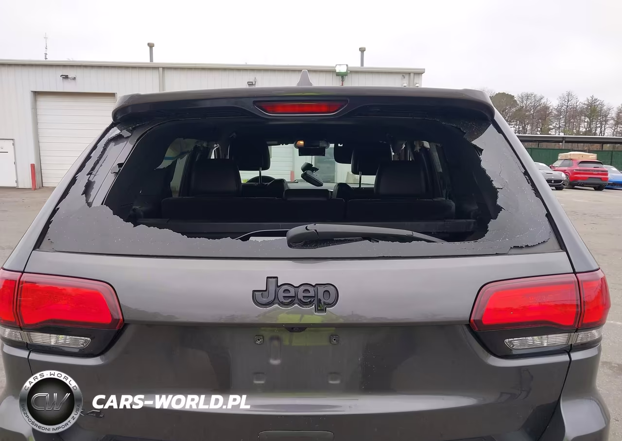 2017 Jeep Grand Cherokee Altitude 4X4 VIN:1C4RJFAG1HC910642 - 19
