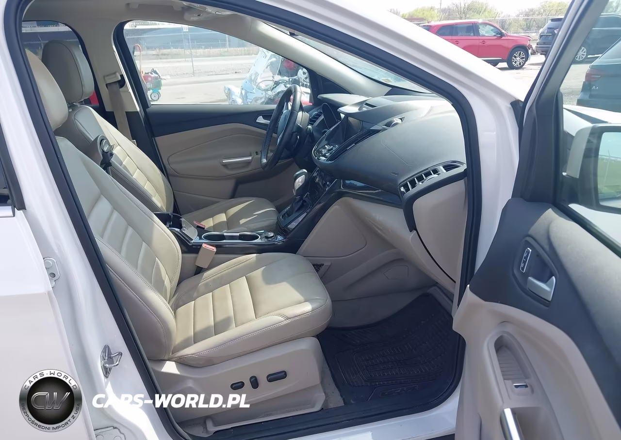 2016 Ford Escape Titanium VIN:1FMCU0JX0GUB97697 - 5
