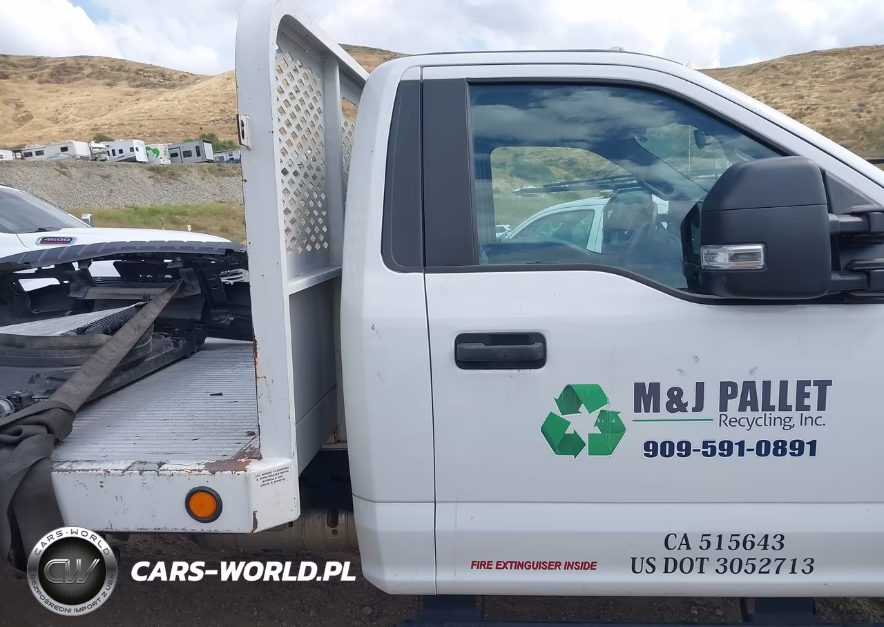 2020 Ford F-550 Chassis Xl VIN:1FDUF5GT6LDA04026 - 17