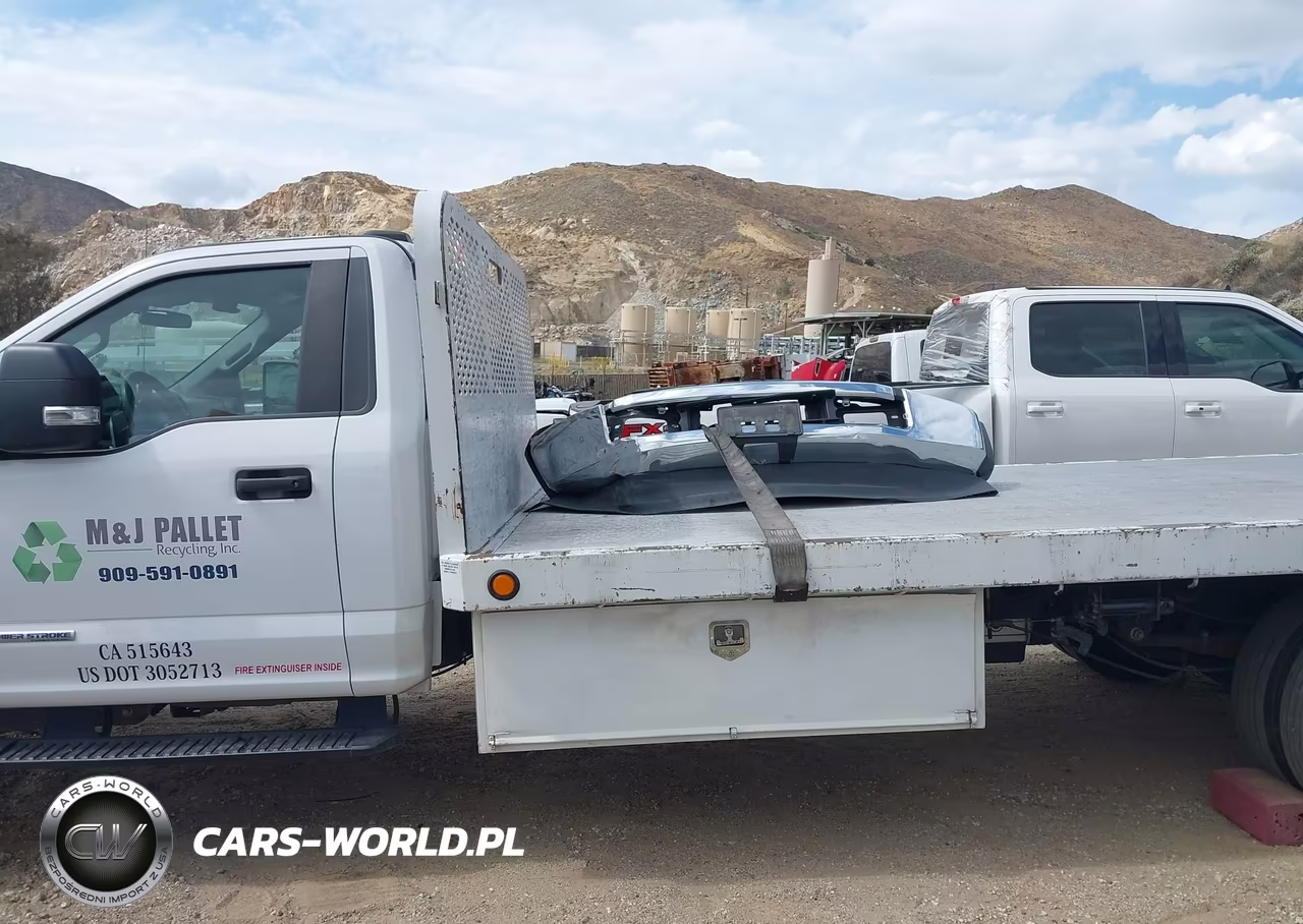 2020 Ford F-550 Chassis Xl VIN:1FDUF5GT6LDA04026 - 18