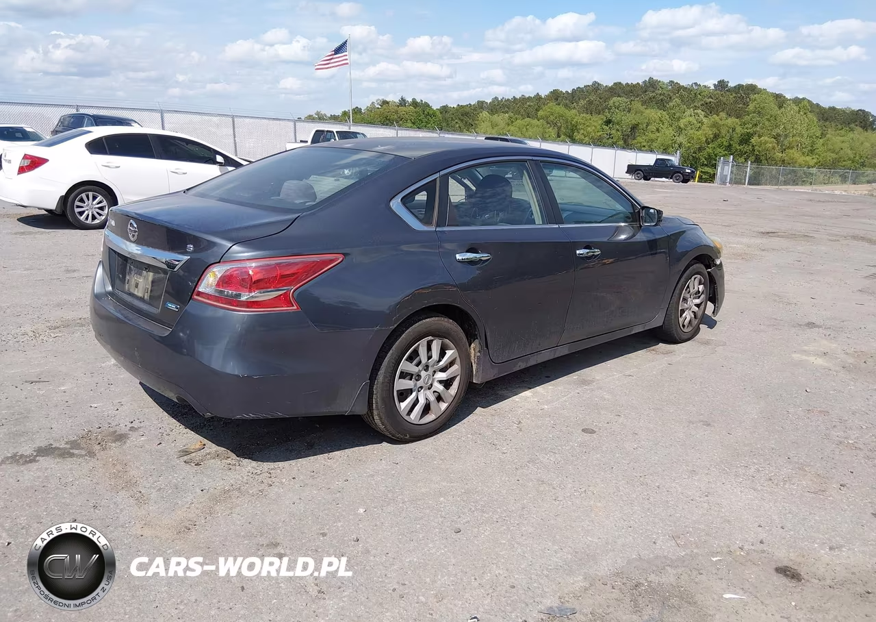 2013 Nissan Altima 2.5 S VIN:1N4AL3AP2DN441703 - 4